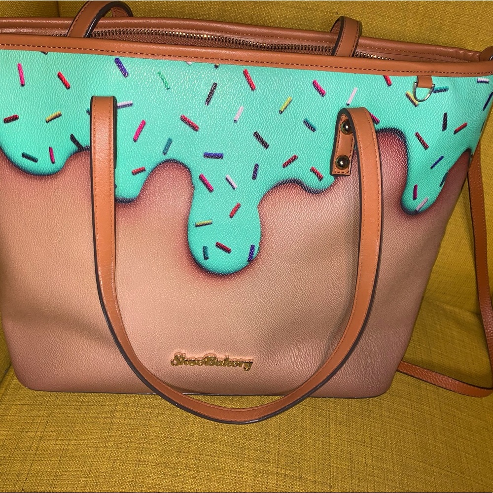 Shoe Bakery Doughnut Bag (mint green)